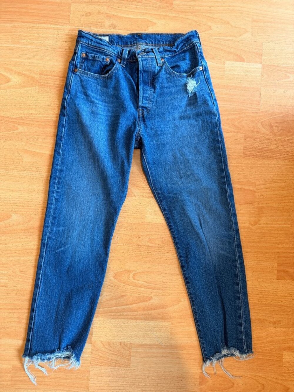 Levi’s 25 cropped denim jeans original festival 2010s revival